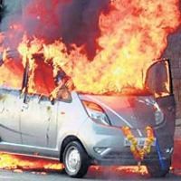 Tata Nano Terbakar Lagi 
