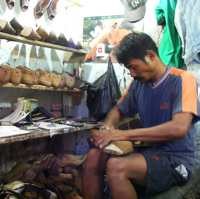 Denyut Bengkel Sepatu Cibaduyut
