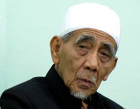 KH Maimun Zubair Siap Jadi Rais Aam Jika Dikehendaki 
