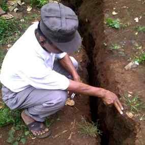 Diprediksi Meluas, Tanah Ambles Ancam Warga RW Lain