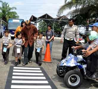 Siswa TK Simulasi Berlalulintas