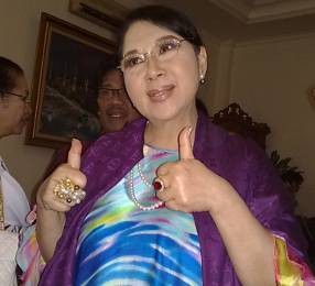 Titiek Puspa Sembuhkan Kanker Rahim dengan Meditasi
