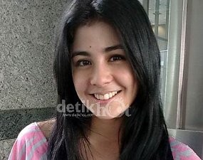 Risty Tagor Senang Jadi Artis Karena Penghasilannya 