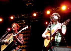 Kings of Convenience Ajak Bandung Berdansa