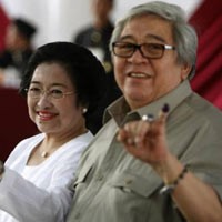 Pro-Kader Muda, Titik Temu Megawati-Taufiq Kiemas