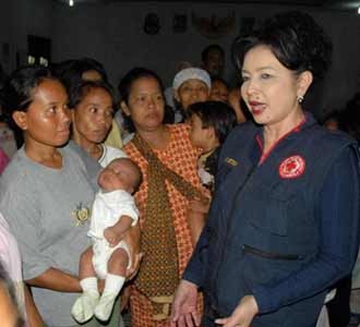PMI DKI Sumbang Banjir Karawang