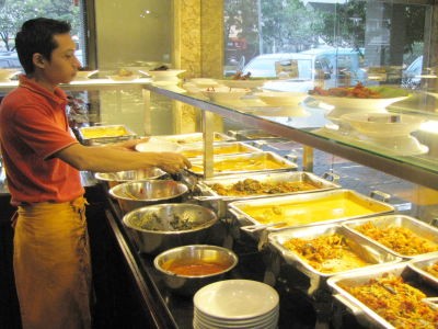 Tambuah Ciek... Buntut Balado dan Ayam Goreng!