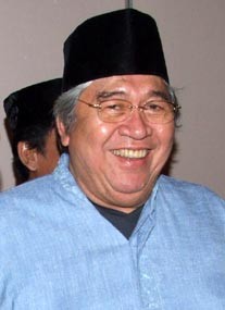  Taufiq: Peluang Puan dan Prananda Sama Besar