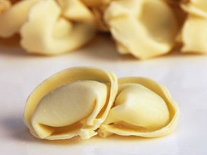 Unik dan Enak si Pasta Topi