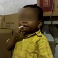  SW Mulai Merokok Sejak Berusia 1,5 tahun