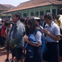 Cegah Aksi Turun ke Jalan, Siswa SMPN 2 Doa Bersama