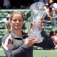 Tundukkan Venus, Clijsters Angkat Piala