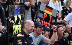 Webber Tak Kecewa Finis di Belakang Vettel