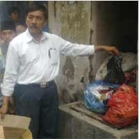 Bayi Laki-laki Dibuang di Tempat Sampah 
