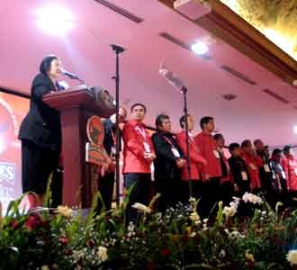 Megawati Lantik Pengurus DPP PDIP