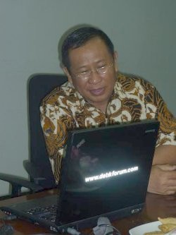 Susno Duadji Live Chatting di detikForum