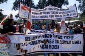  Pesat Desak Gubernur Buat Pergub