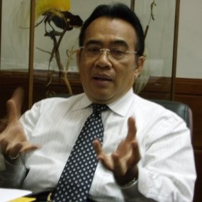 Paskah Suzetta Bersaksi di Sidang Hamka Yandhu