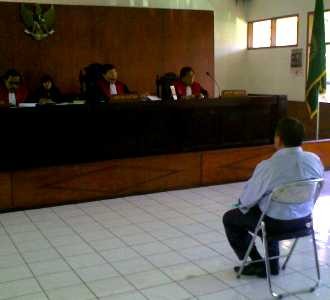 Eks Dirut PT KA Bersaksi Kasus Korupsi