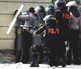  SBY Sayangkan Bentrokan di Priok 