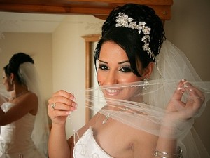 Here Comes The Bride - Beberapa Problem Kecantikan dan Solusinya