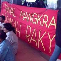  Mangkrak, Terminal Mangkang Semarang Disegel Massa