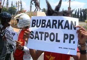 Satpol PP Akan Dapat Bimbingan Sosiolog & Psikolog