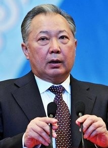 Presiden Bakiyev Resmi Mundur, Pergi ke Kazakhstan