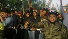 Satpol PP Salahkan Polisi dan Komnas HAM