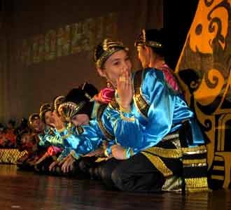 Tari Saman Tampil Memukau di Malaysia