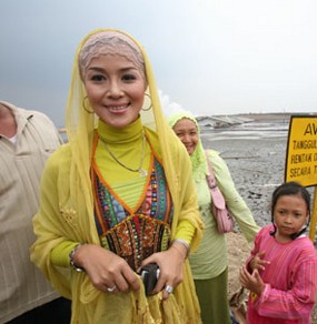 Ingin Maju di Pilkada Sidoarjo, Maria Eva Ngaku Didukung Mendagri
