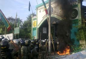 Warga Korban Bentrok Makam Mbah Priok Datangi Komnas HAM