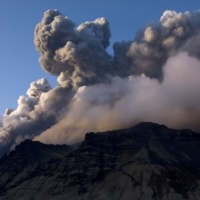 Eksportir Garmen RI Rugi Akibat Letusan Gunung Eyjafjallajokull