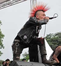 Tcukimay Siap Buat Malam Rabu Semakin Nge-Punk