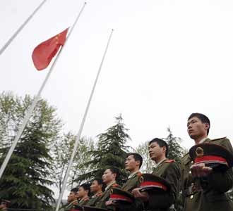 China Berkabung Nasional