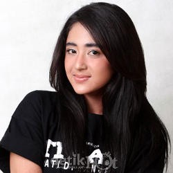 Hari Kartini Bikin Dewi Persik Tak Patah Semangat