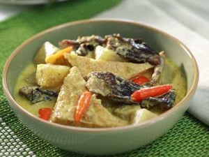 Resep Ikan: Mangut Iwak Pe