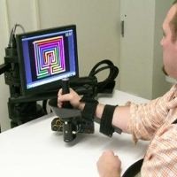 Robot Jadi Terapis Penderita Stroke