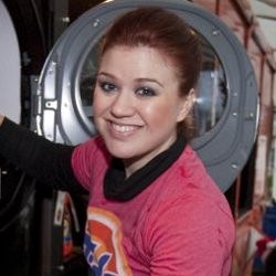 Konser Kelly Clarkson di Jakarta Maju Tanpa Sponsor Utama