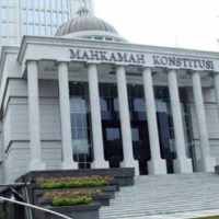 Hari Bumi, Walhi Cs Ajukan Judicial Review UU Minerba ke MK