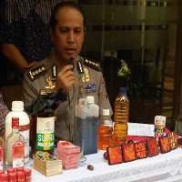 Ribuan Botol Vodka & Mansion Ilegal Disita Polisi