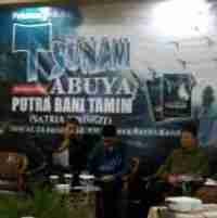 Klub Poligami Belum Putuskan Jual Buku untuk Umum