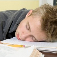 Kenapa Remaja Susah Bangun Pagi?