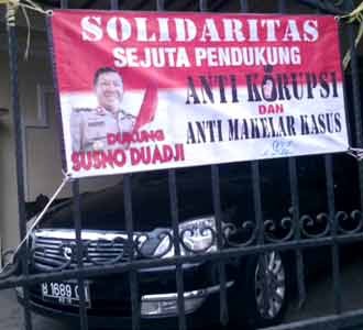Spanduk Dukungan untuk Susno