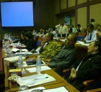 DPR-Pemerintah Sepakat TDL Naik 10%