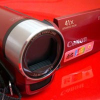 Canon Legria FS306, Camcorder Ringan Berharga Ringan 