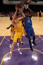 Lakers Ungguli Thunder 3-2