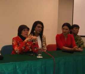 Arus Pelangi: Tak Ada Kontes Miss Waria di Depok