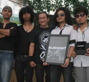 Ega Blackout Gaet 4 Gitaris Senior Konser Instrumental
