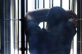 Dituding Bandar Ganja, Pasangan Buta Dibui 15 dan 18 Tahun